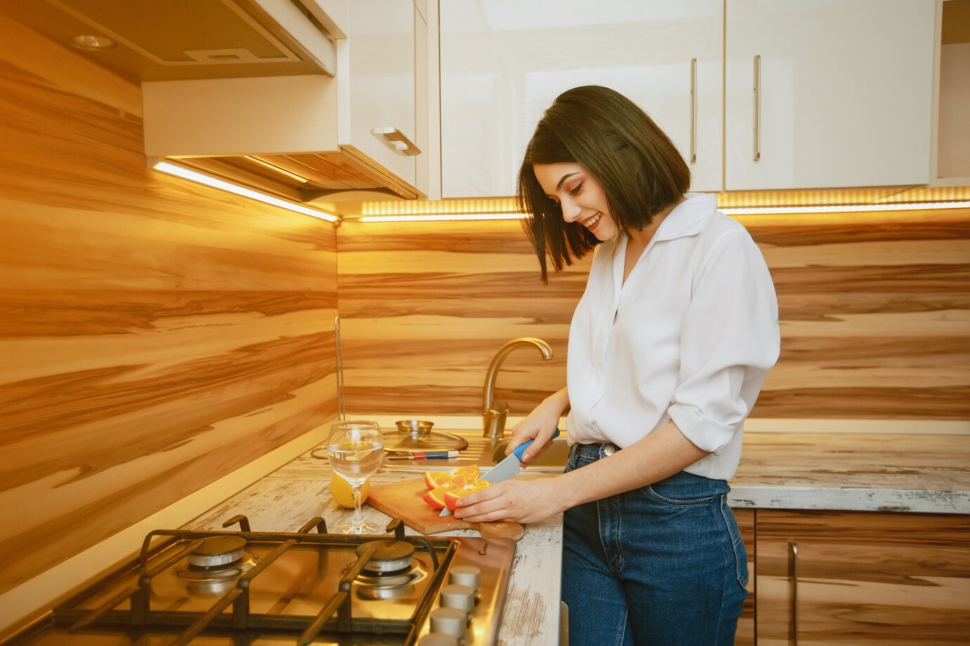 How to Paint Oak Kitchen Cabinets